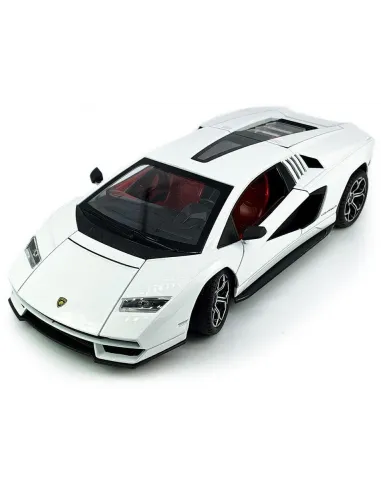 Bburago Lamborghini Countach LPI 800-4 1:24 biela